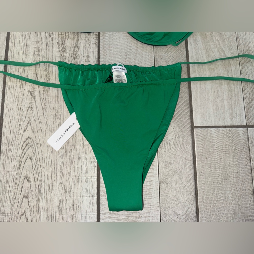WeWoreWhat Emerald Bikini - Picture 4 of 4